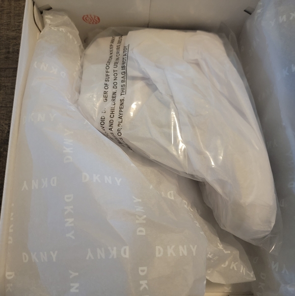 DKNY Women's Sneakers - Picture 3 of 7